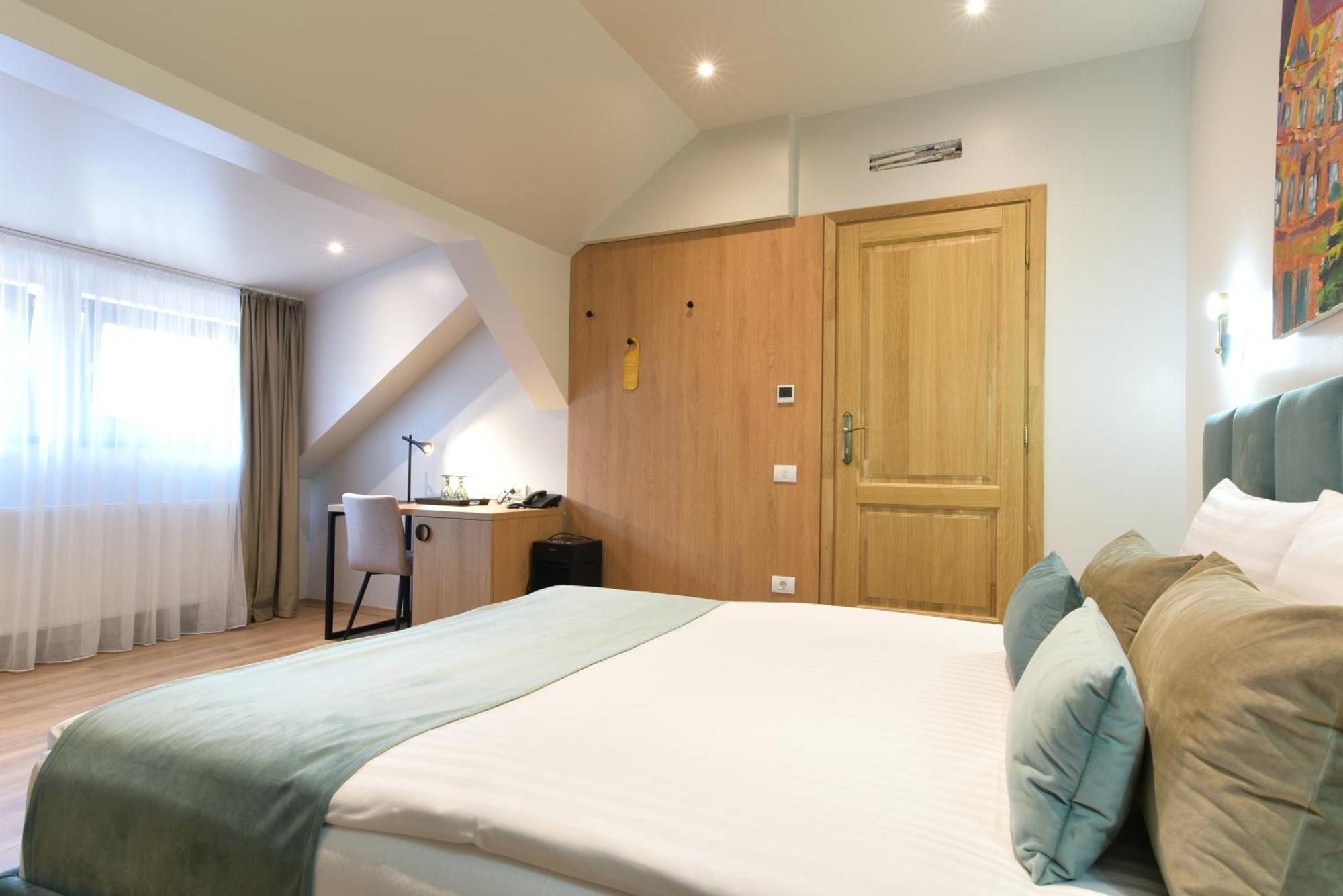 Prinz Gregor Hotel Brasov Bagian luar foto