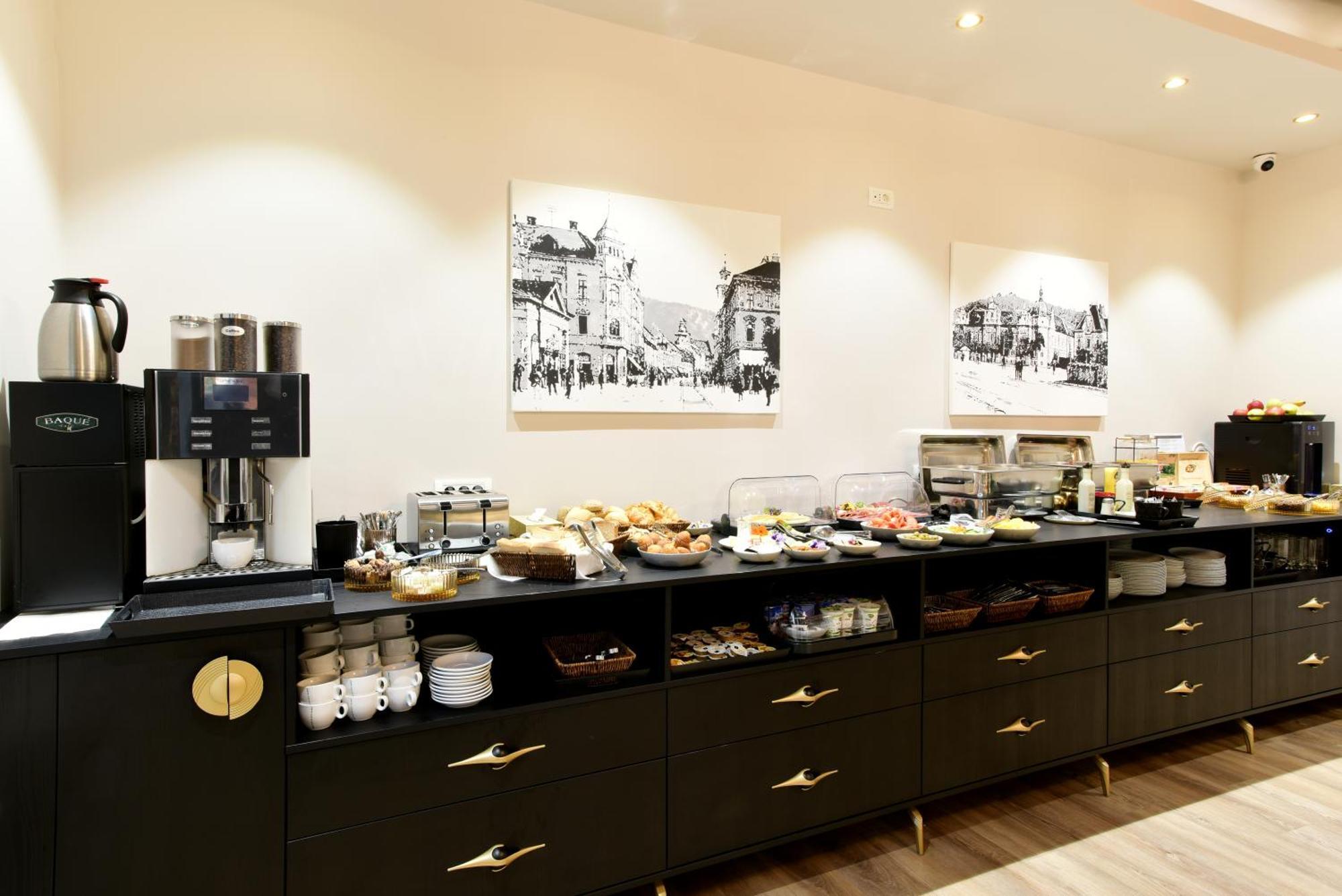 Prinz Gregor Hotel Brasov Bagian luar foto